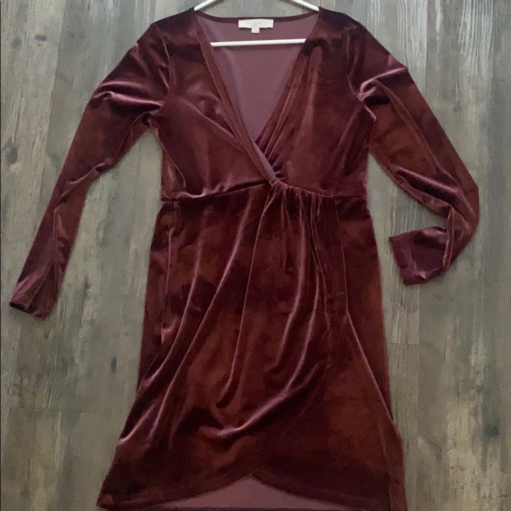 Never Worn Loft Velvet Dress